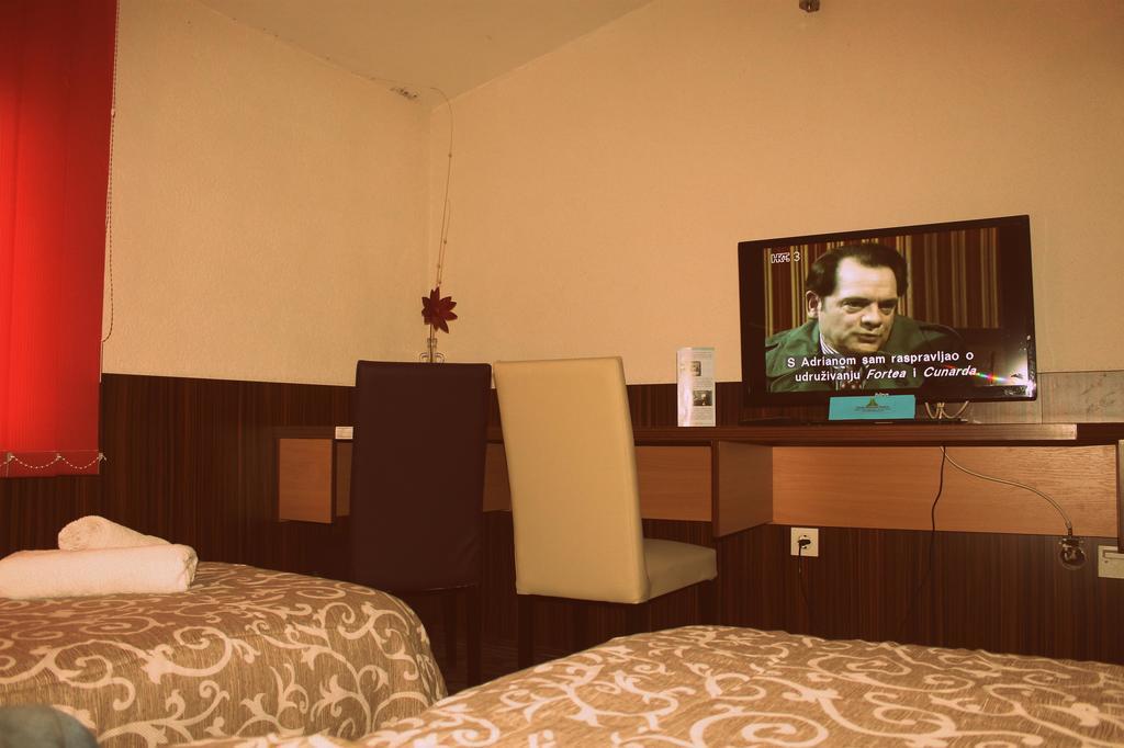 Hotel Piramida Sunca Visoko Kültér fotó